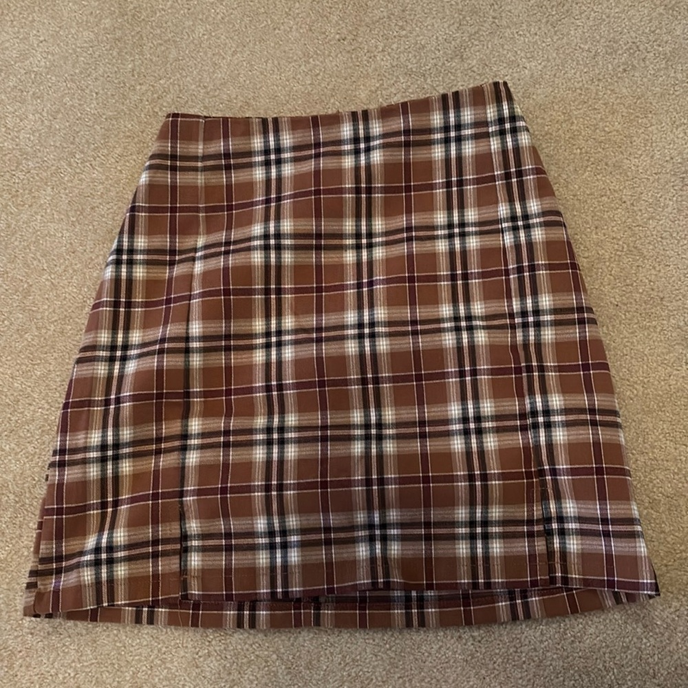 Brandy Melville brown plaid skirt
